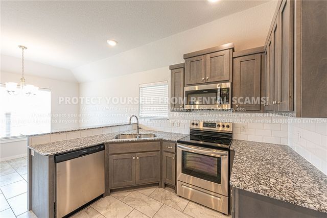 4375 W Topeka Avenue, Fayetteville, AR 72704