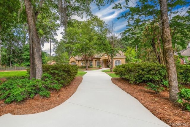 8213 Mossy Oak Drive, Montgomery, AL 36117