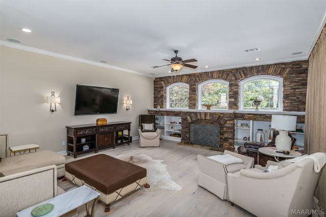 8213 Mossy Oak Drive, Montgomery, AL 36117