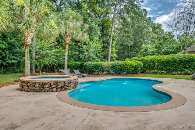 8213 Mossy Oak Drive, Montgomery, AL 36117