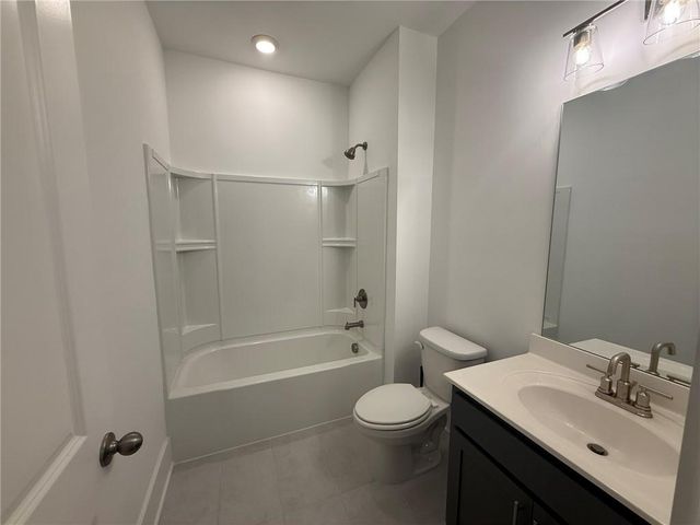 1531 Layton NW Lane, Atlanta, GA 30318