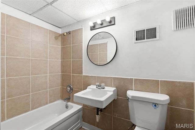 11795 Old Halls Ferry Road, Florissant, MO 63033