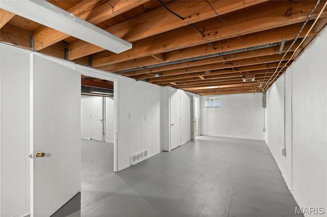 11795 Old Halls Ferry Road, Florissant, MO 63033