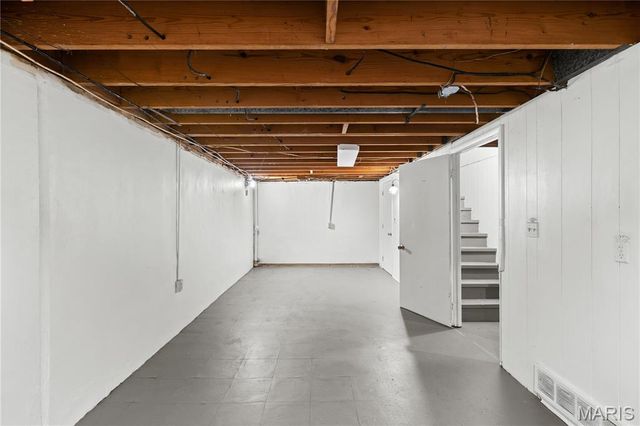 11795 Old Halls Ferry Road, Florissant, MO 63033