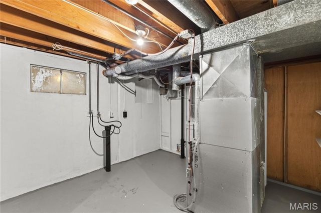 11795 Old Halls Ferry Road, Florissant, MO 63033