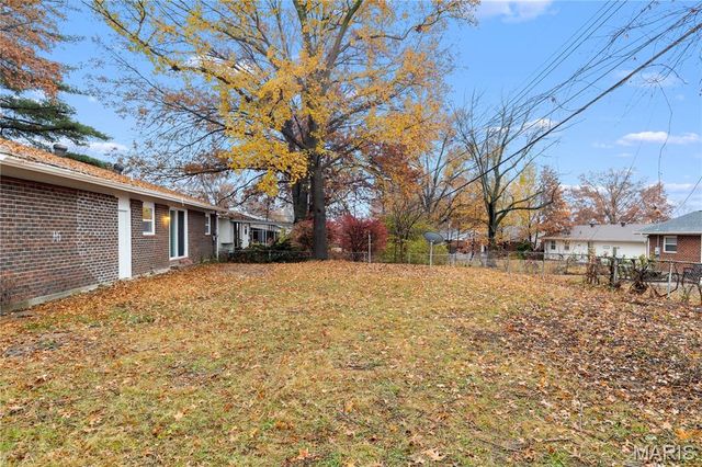 11795 Old Halls Ferry Road, Florissant, MO 63033