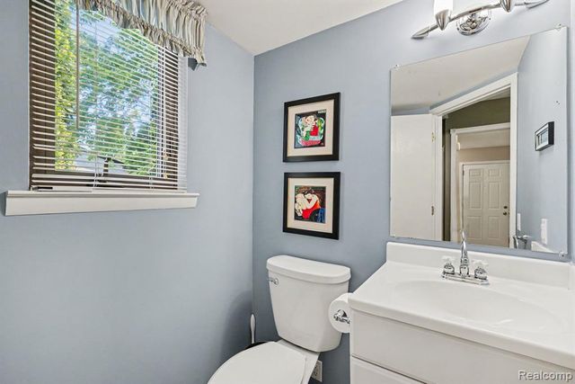 1683 Dancer Drive, Rochester Hills, MI 48307