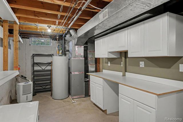 1683 Dancer Drive, Rochester Hills, MI 48307