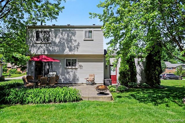 1683 Dancer Drive, Rochester Hills, MI 48307