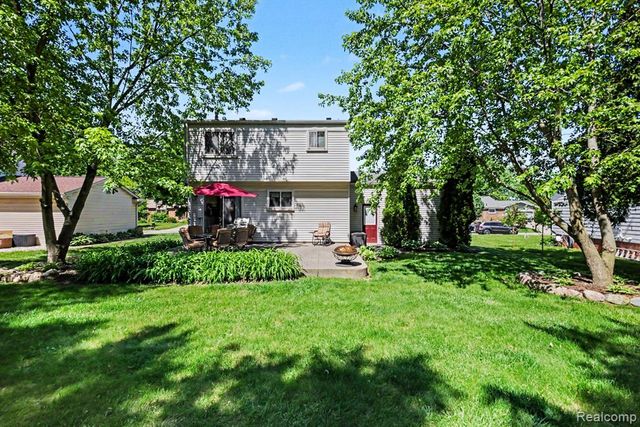 1683 Dancer Drive, Rochester Hills, MI 48307