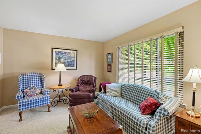 1683 Dancer Drive, Rochester Hills, MI 48307