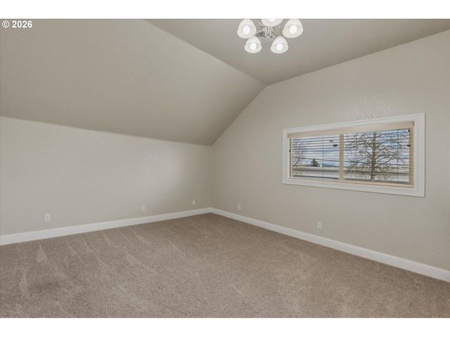 1215 30TH Ave, Longview, WA 98632