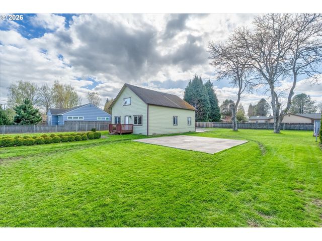 1215 30TH Ave, Longview, WA 98632