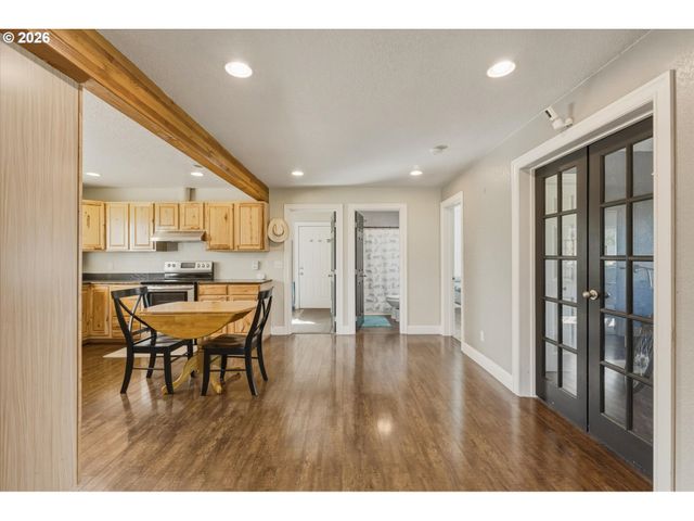 1215 30TH Ave, Longview, WA 98632