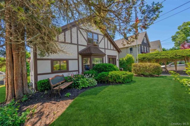 20 Hillside Avenue, Huntington, NY 11743
