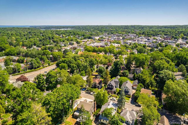 20 Hillside Avenue, Huntington, NY 11743