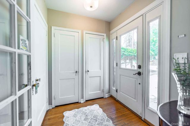 20 Hillside Avenue, Huntington, NY 11743