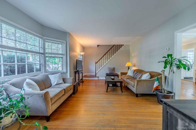 20 Hillside Avenue, Huntington, NY 11743