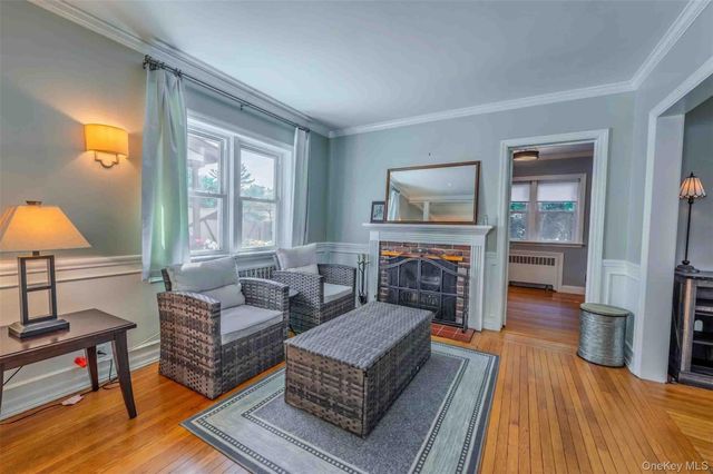 20 Hillside Avenue, Huntington, NY 11743
