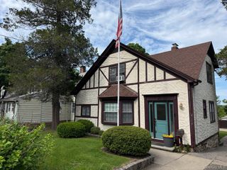 20 Hillside Avenue, Huntington, NY 11743