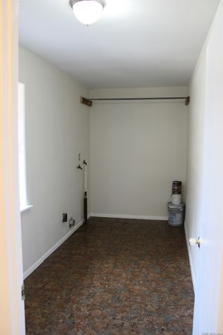 1204 W GOODWIN ST, Pleasanton, TX 78064