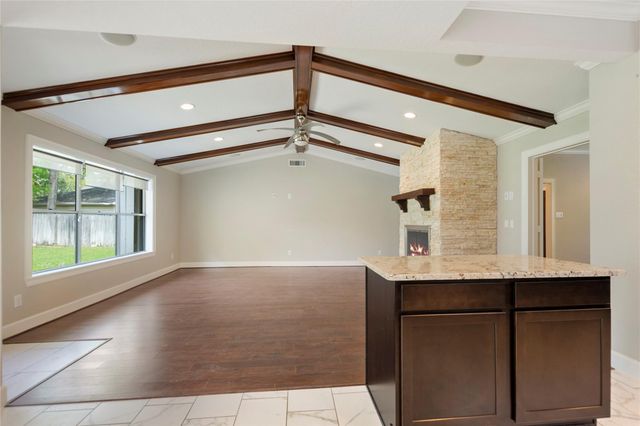 4023 Bayou Grove Drive, Seabrook, TX 77586