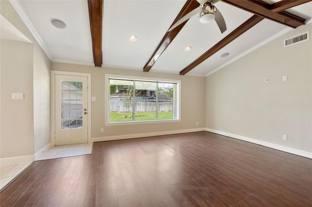 4023 Bayou Grove Drive, Seabrook, TX 77586