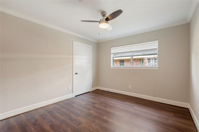 4023 Bayou Grove Drive, Seabrook, TX 77586