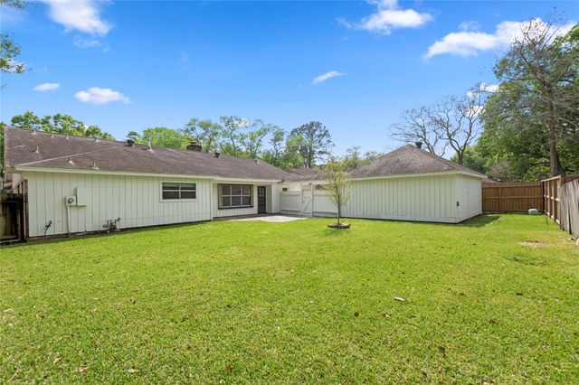 4023 Bayou Grove Drive, Seabrook, TX 77586