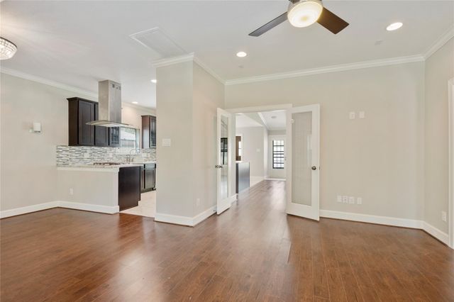 4023 Bayou Grove Drive, Seabrook, TX 77586