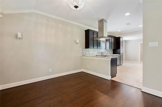 4023 Bayou Grove Drive, Seabrook, TX 77586