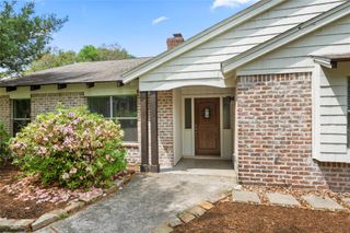 4023 Bayou Grove Drive, Seabrook, TX 77586