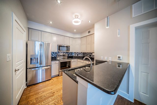 3333 Darcy Street 2209, Fort Worth, TX 76107