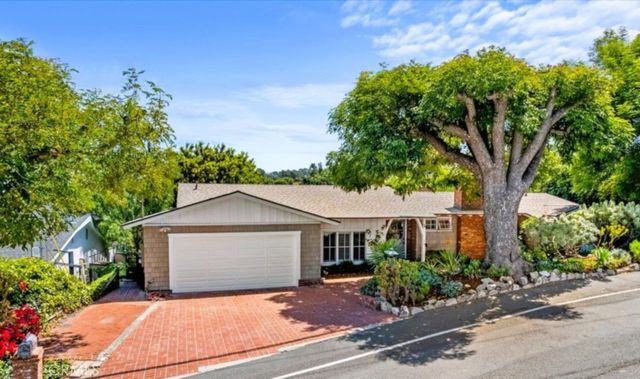 27064 Sunnyridge Road, Palos Verdes Peninsula, CA 90274