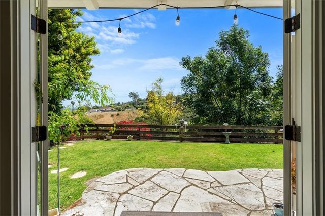 27064 Sunnyridge Road, Palos Verdes Peninsula, CA 90274