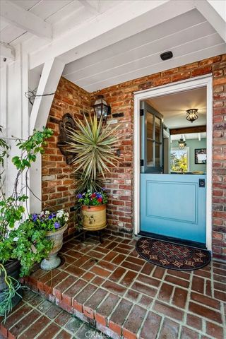 27064 Sunnyridge Road, Palos Verdes Peninsula, CA 90274