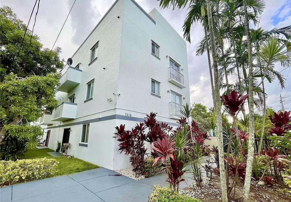 7516 NE 1 Avenue 302, Miami, FL 33138