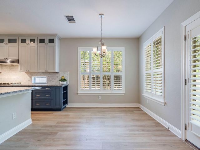 321 Calistoga CT, Austin, TX 78732