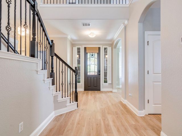 321 Calistoga CT, Austin, TX 78732