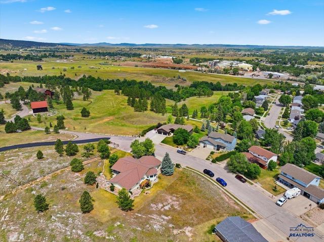 1427 W CHARLES, Spearfish, SD 57783
