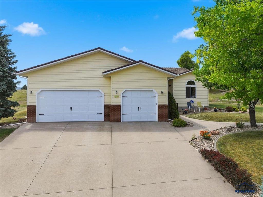 1427 W CHARLES, Spearfish, SD 57783