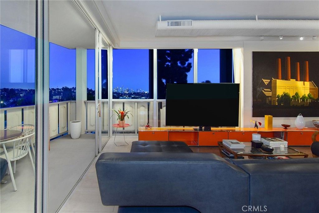 Image 18 of property listing at 4411 Los Feliz Boulevard 1007, Los Angeles, CA 90027