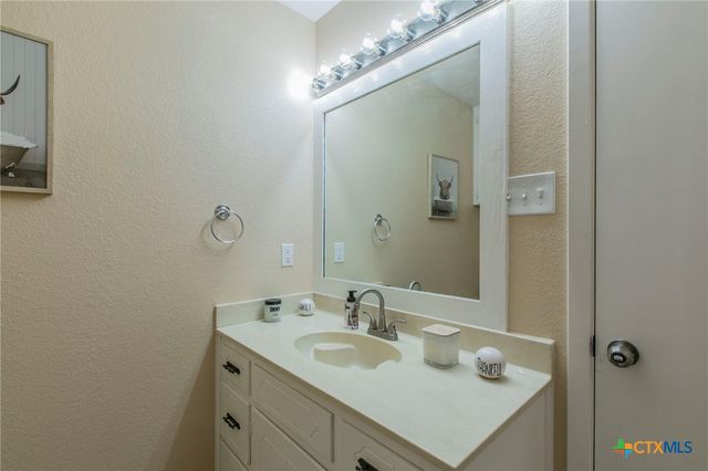 400 Bridge Street, Gatesville, TX 76528