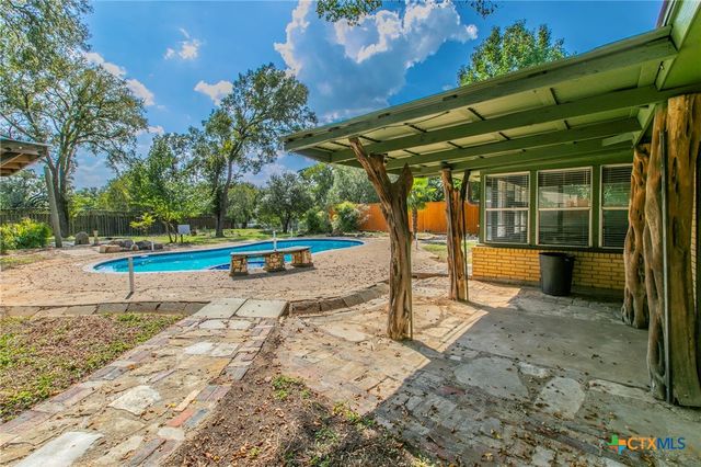 400 Bridge Street, Gatesville, TX 76528