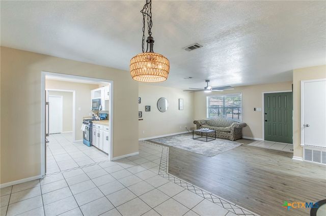 400 Bridge Street, Gatesville, TX 76528