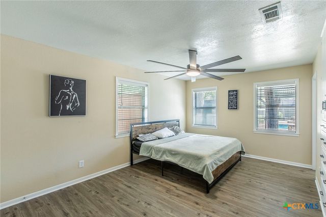 400 Bridge Street, Gatesville, TX 76528