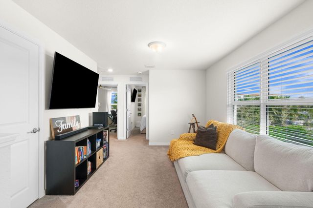 2906 Olivia Avenue, Lauderdale Lakes, FL 33311