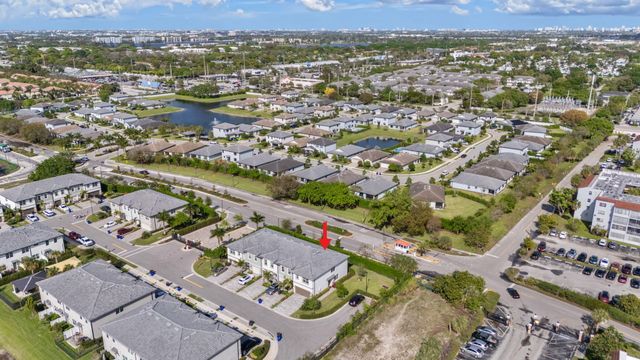 2906 Olivia Avenue, Lauderdale Lakes, FL 33311