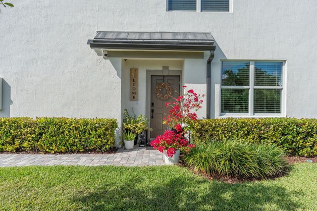 2906 Olivia Avenue, Lauderdale Lakes, FL 33311