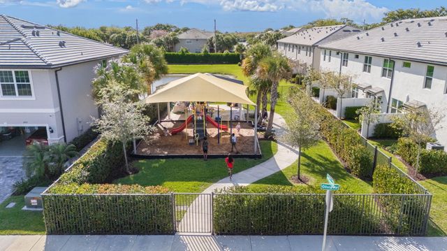 2906 Olivia Avenue, Lauderdale Lakes, FL 33311